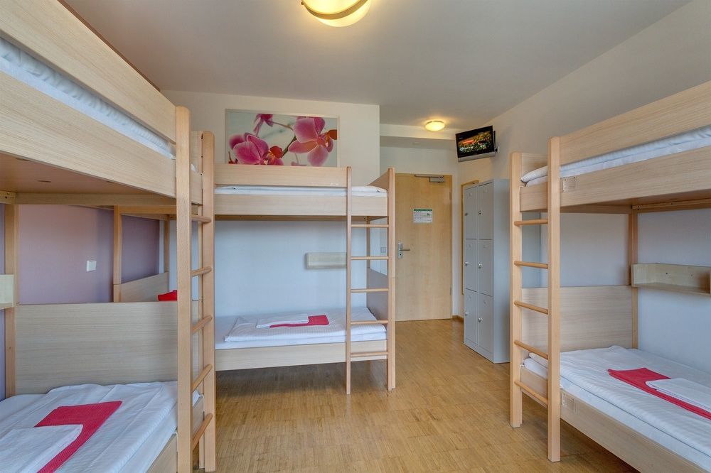 Meininger Hotel Berlin Alexanderplatz Esterno foto