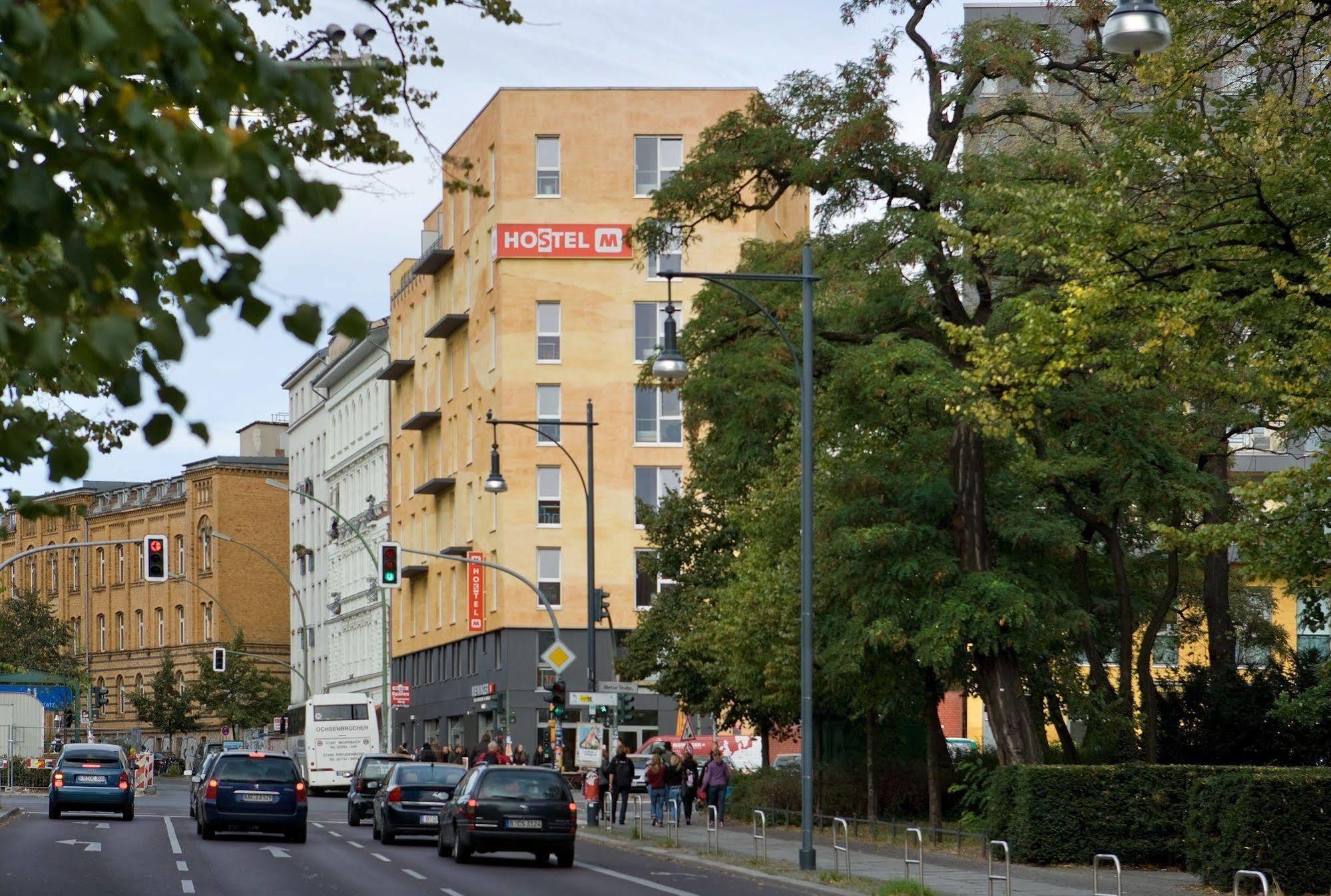 Meininger Hotel Berlin Alexanderplatz Esterno foto